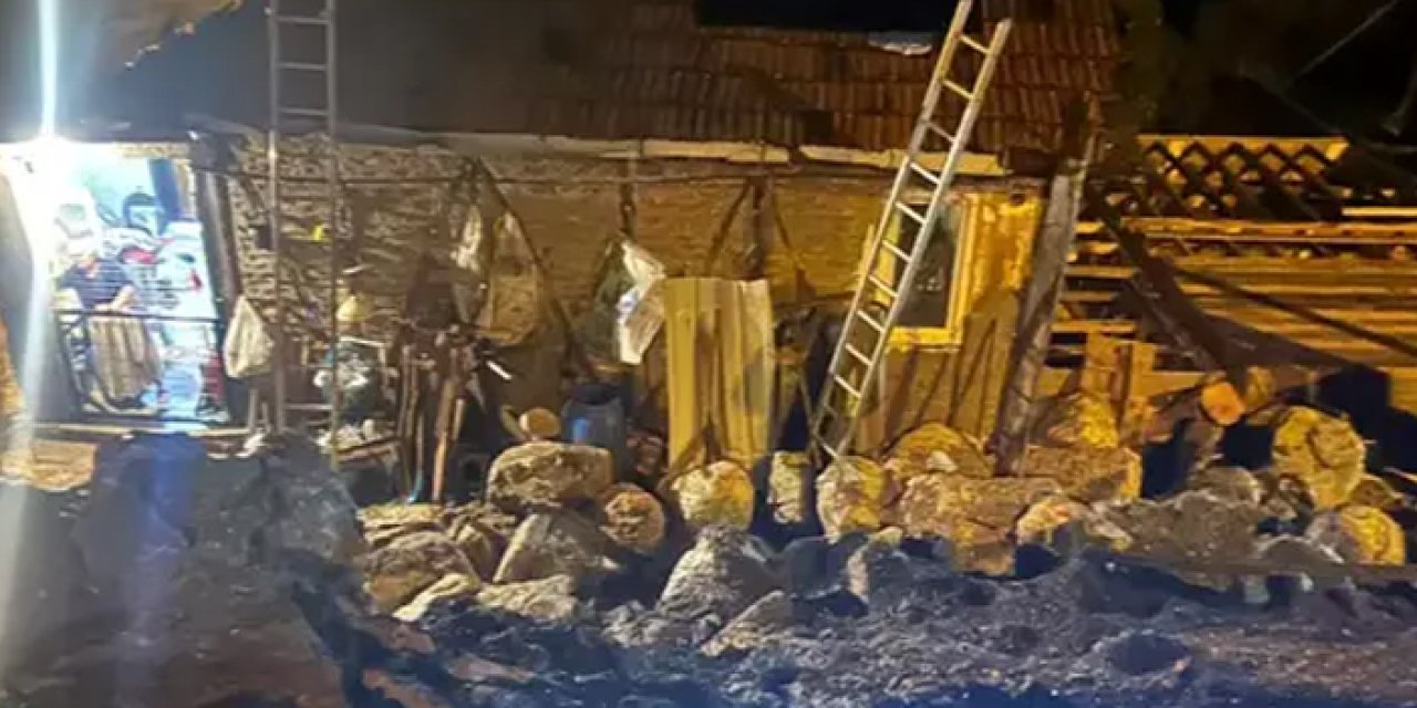 Bartın’da heyelan paniği: 2 ev etkilendi, 5 kişi tahliye edildi