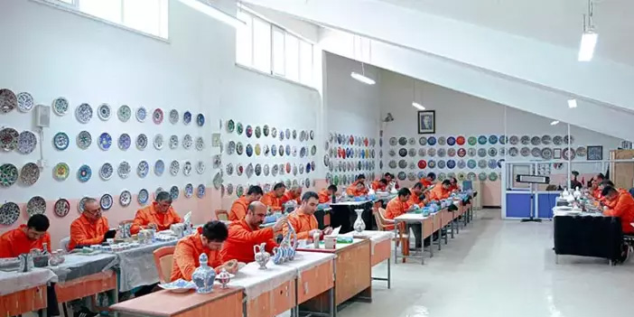 Adalet Bakanlığı: 70 bin tutuklu ve hükümlü üretimde aktif rol alıyor