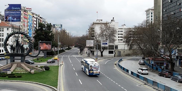 Ankara’da kutlama trafiği: Başkent’in 102. yılı etkinlikleri için yollar kapatıldı