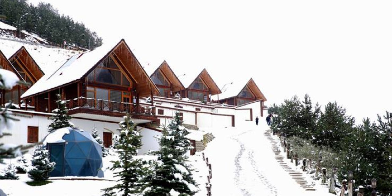 Palandöken’e ekim karı turizmcileri sevindirdi