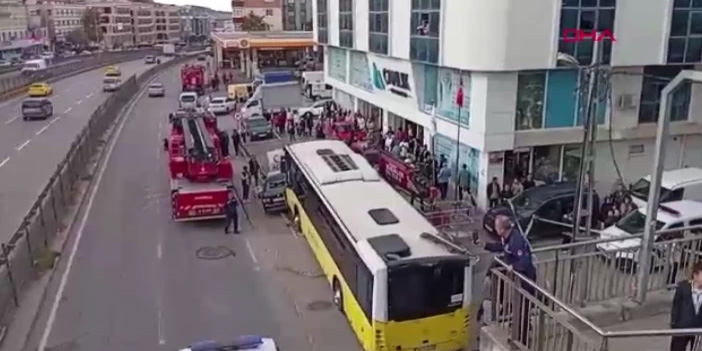 Çekmeköy’de otobüs durağa girdi: Yaralılar var