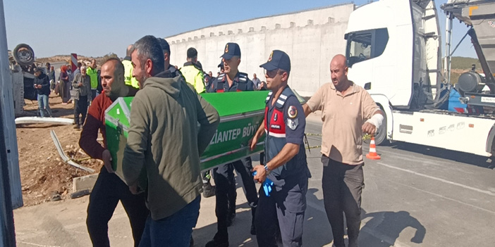 Gaziantep’te Otomobil ile Kamyonet Çarpıştı: 1 Ölü, 1 Yaralı