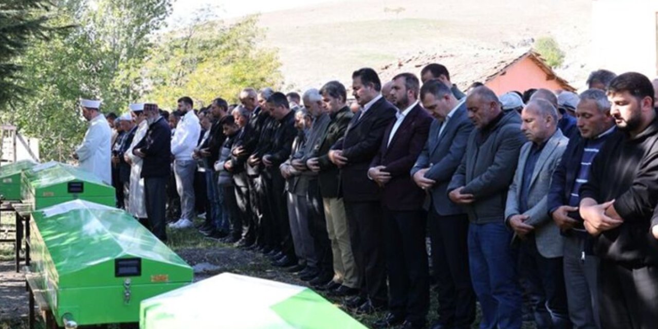 Amasya’da trafik faciası: Üç kardeş ve enişteleri yaşamını yitirdi