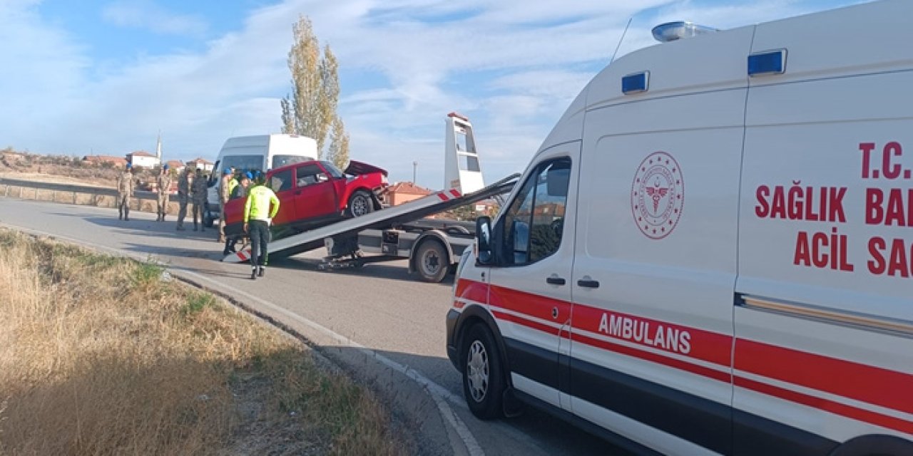 Kırıkkale’de 3 araç birbirine girdi: 4 kişi yaralandı