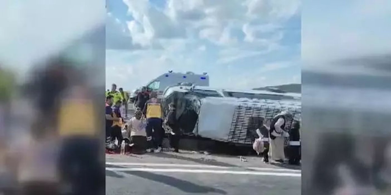 Osmaniye’de minibüs refüje devrildi: 13 yaralı