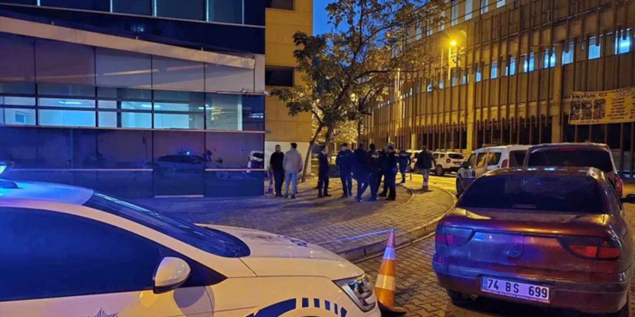 Karabük’te Hastane Önünde İntihar: Emekli Polis Hayatını Kaybetti