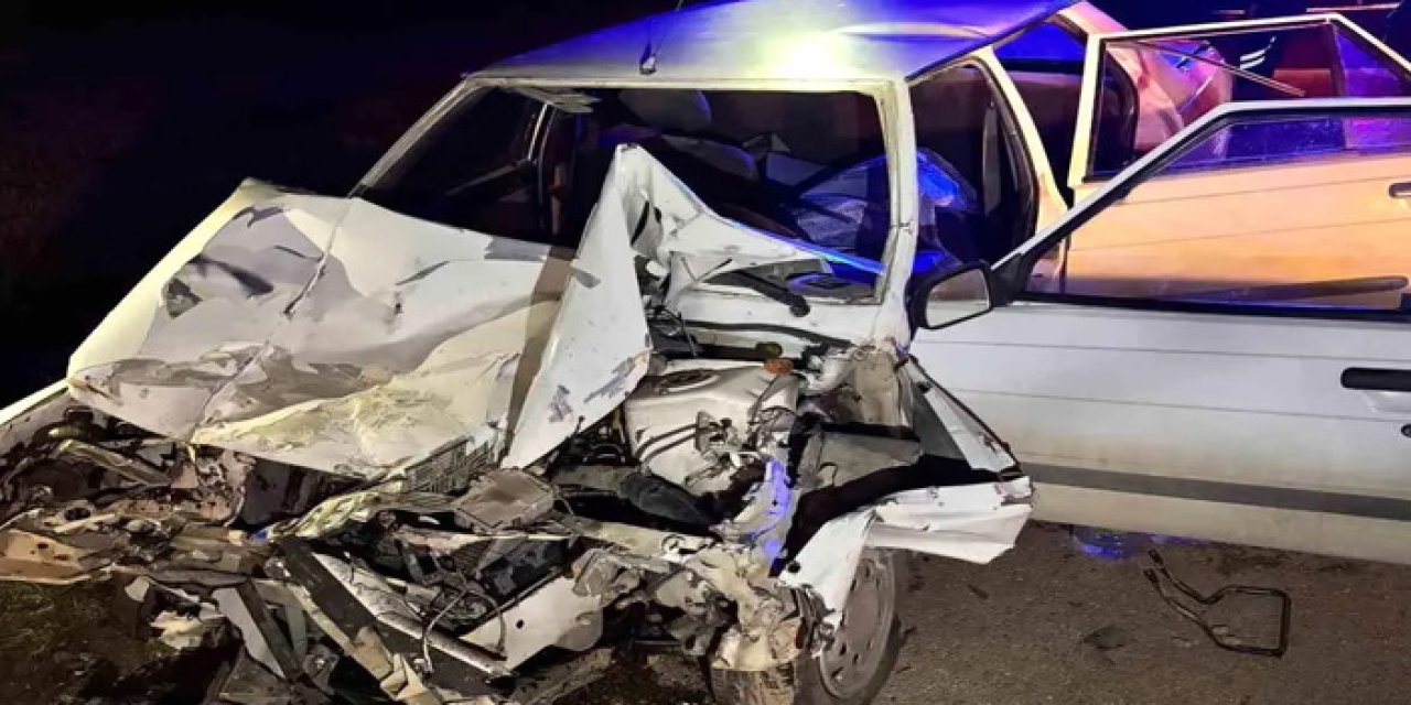 Polatlı’da Korkunç Kaza: Otomobil Traktöre Çarptı, 1 Ölü, 1 Yaralı!
