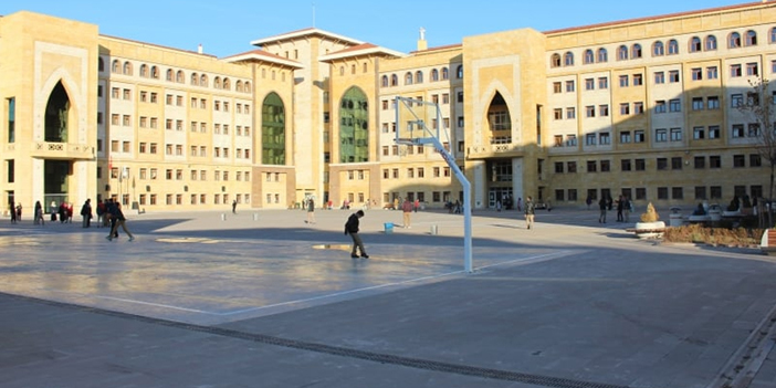 Ankara'nın 1 numaralı okulu şikayet edildi: Müfredata uymuyorlar