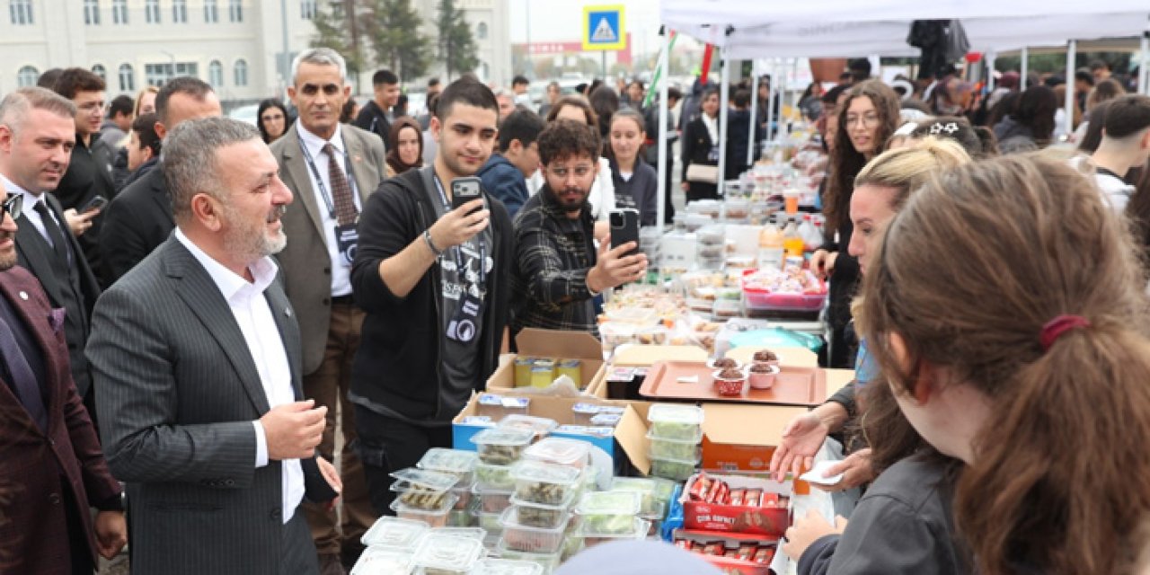 Öğrenciler ve vatandaşlar iyilik için bir araya geldi