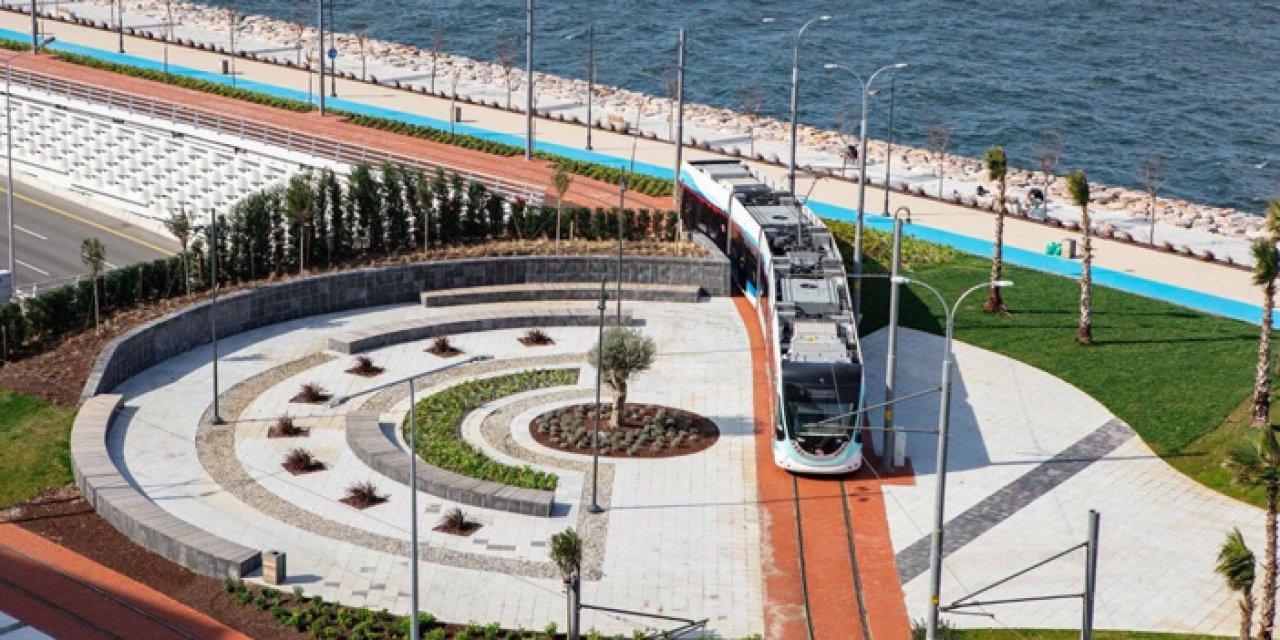 İzmir’de 29 Ekim’e Özel: Toplu Ulaşıma Yüzde 50 İndirim