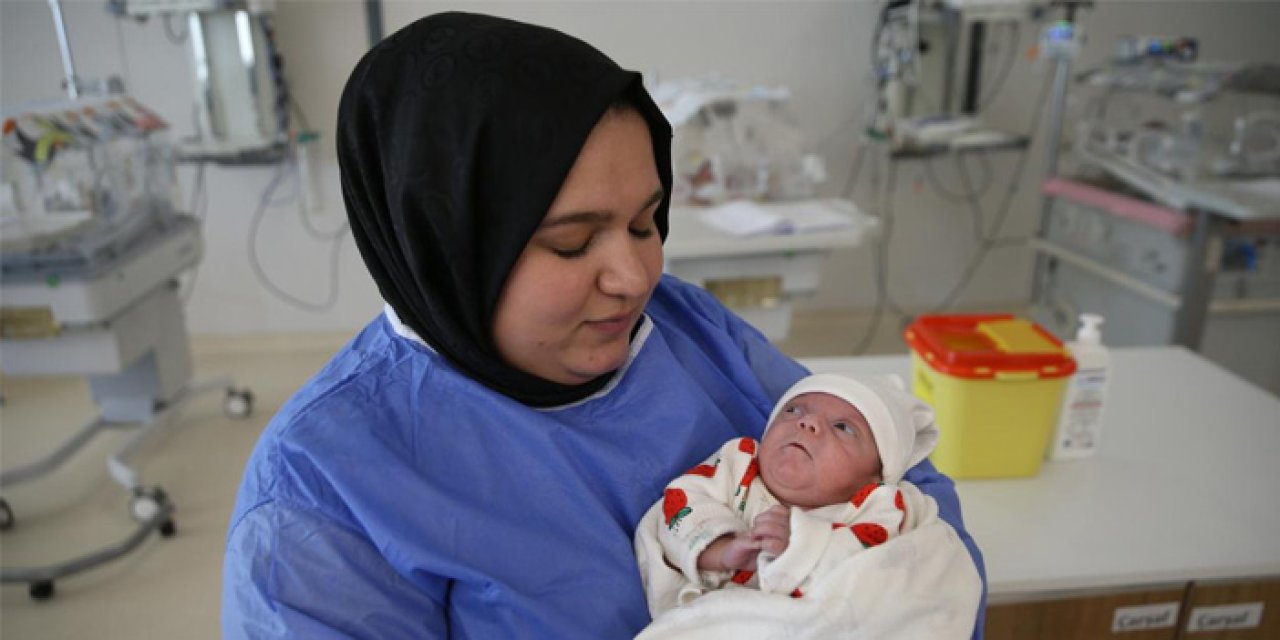Adıyaman’da prematüre bebek 108 günün ardından annesine kavuştu