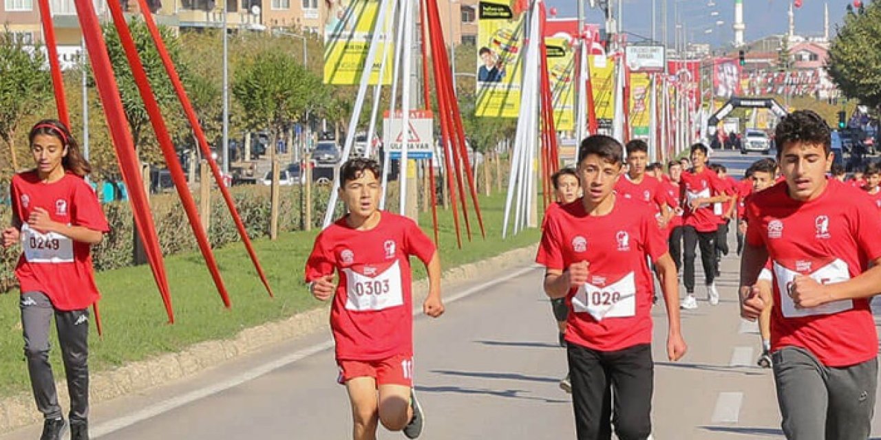 Sincan’da Cumhuriyet coşkusu: Koşu ve bisiklet korteji ile kutlanacak