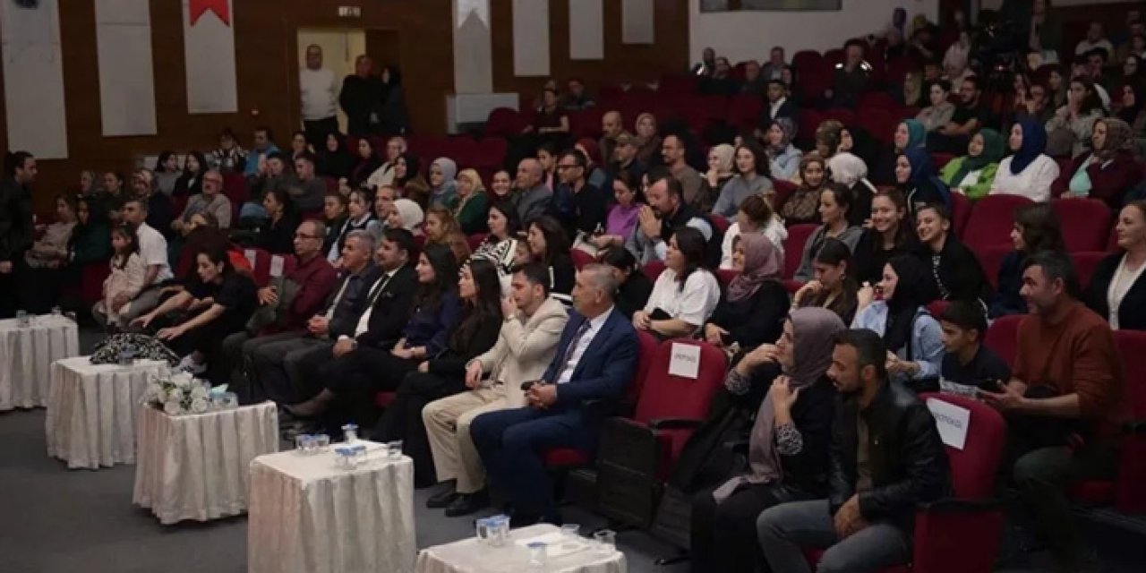 Kahramankazan’da “Parça Tesirli Pazarlar” kahkaha dolu anlar yaşattı