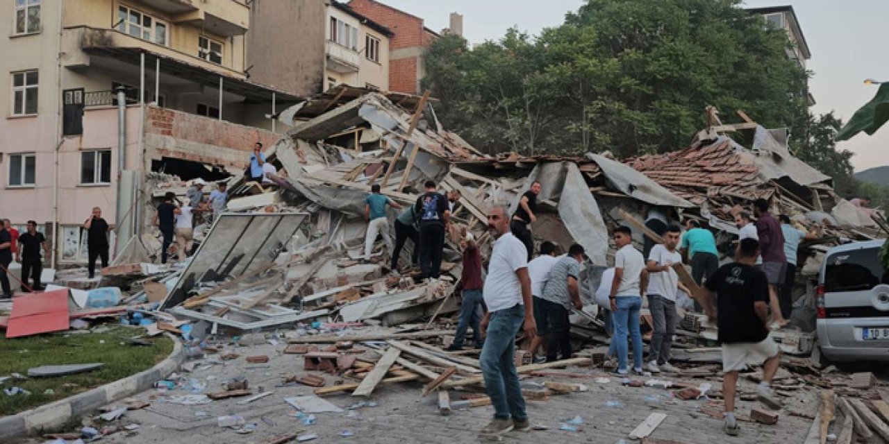Bakan Yerlikaya: “Sındırgı depreminde 504 ihbar alındı”