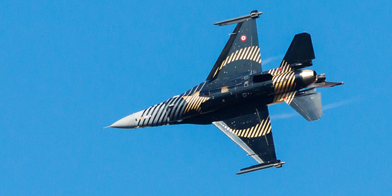 SOLOTÜRK’ten Cumhuriyet’in 102. yılına özel görkemli gösteri