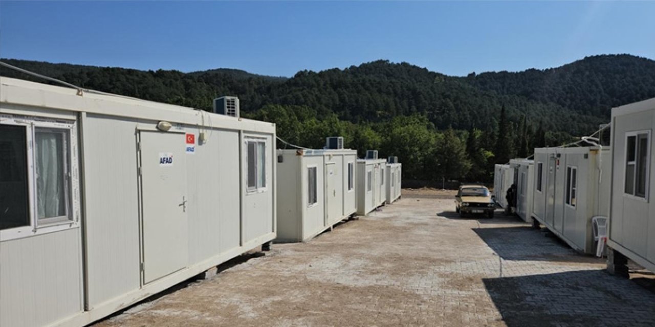AFAD Başkanı Pehlivan: İlk etapta 100 konteyner getirdik
