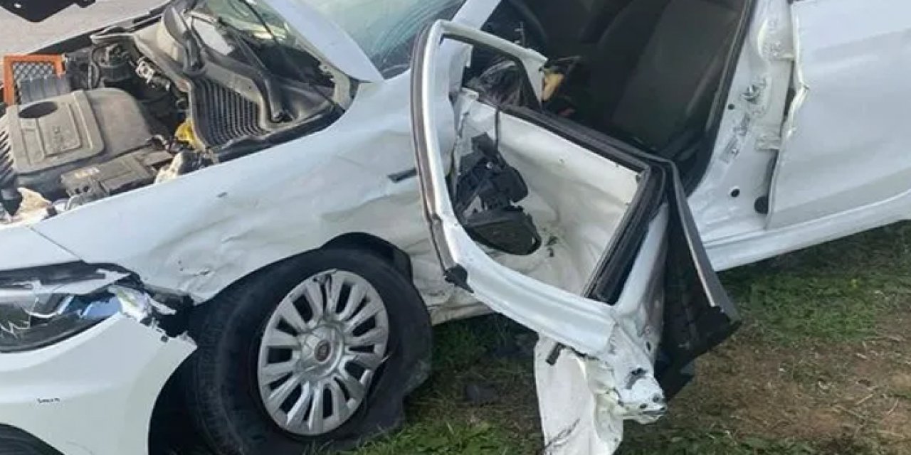 Kaynarca'da Otomobil Kazasında 5 Yaralı