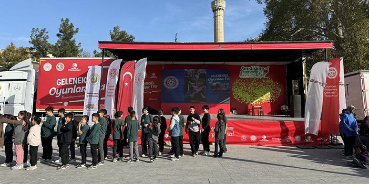 Geleneksel Oyunlar Tırı Karaman’da miniklerle buluştu