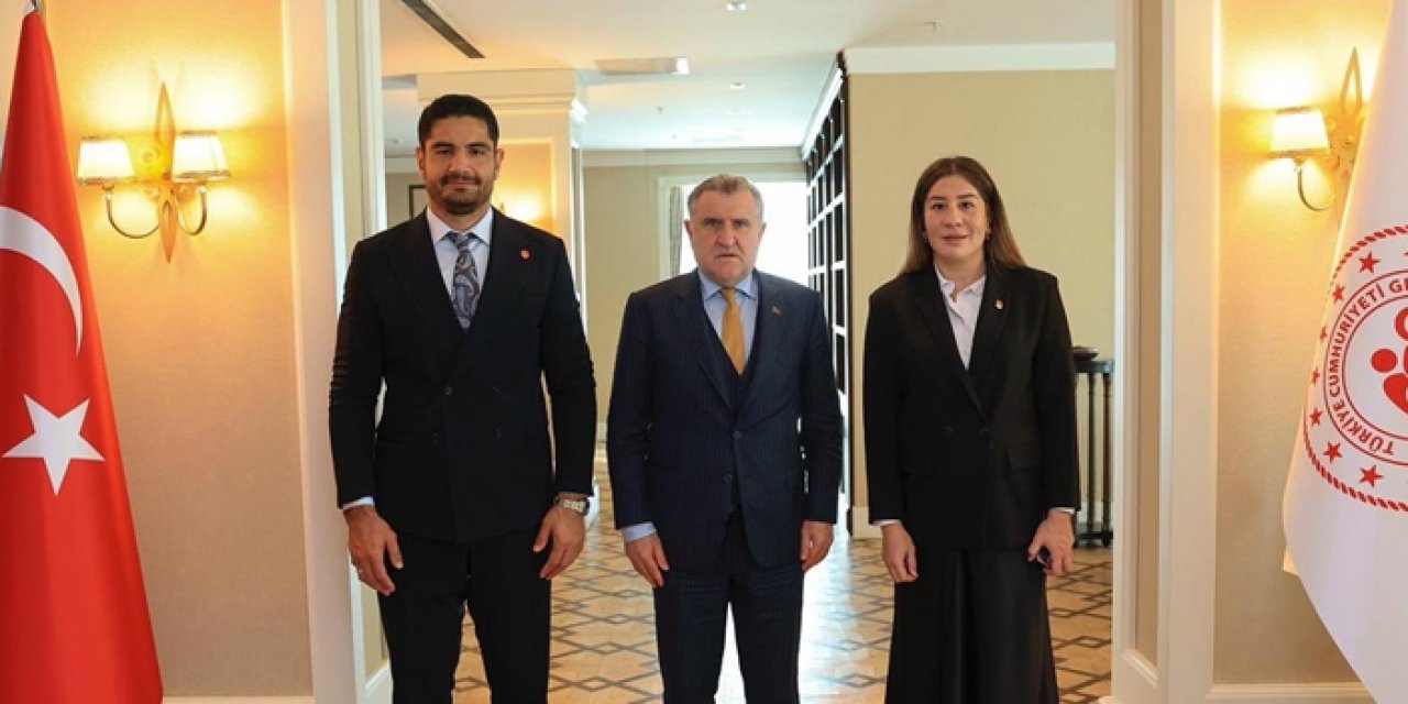 Taha Akgül, Bakan Osman Aşkın Bak ile bir araya geldi