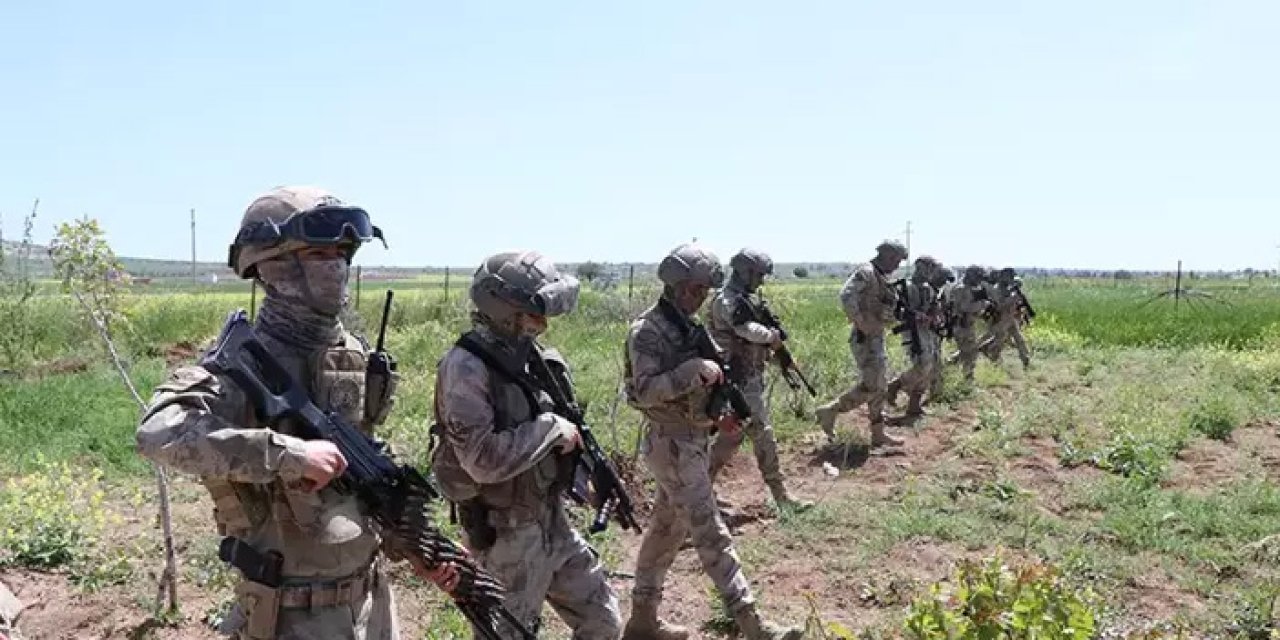 Şanlıurfa’da geniş çaplı baskın: Uyuşturucu ve kaçakçılığa 9 gözaltı!