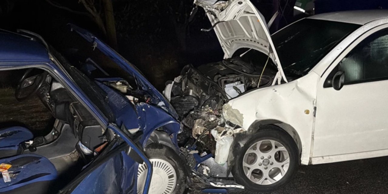 Kaygan yolda faciadan dönüldü: 1’i ağır 9 kişi yaralandı