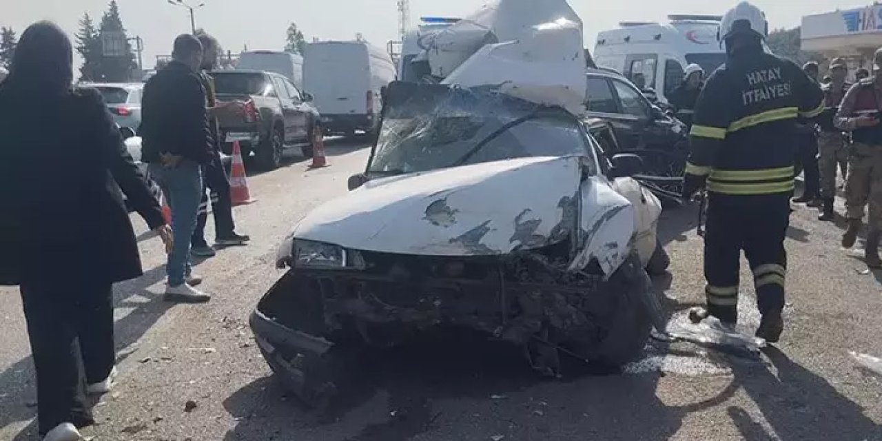 Freni patlayan kamyon zincirleme kazaya yol açtı