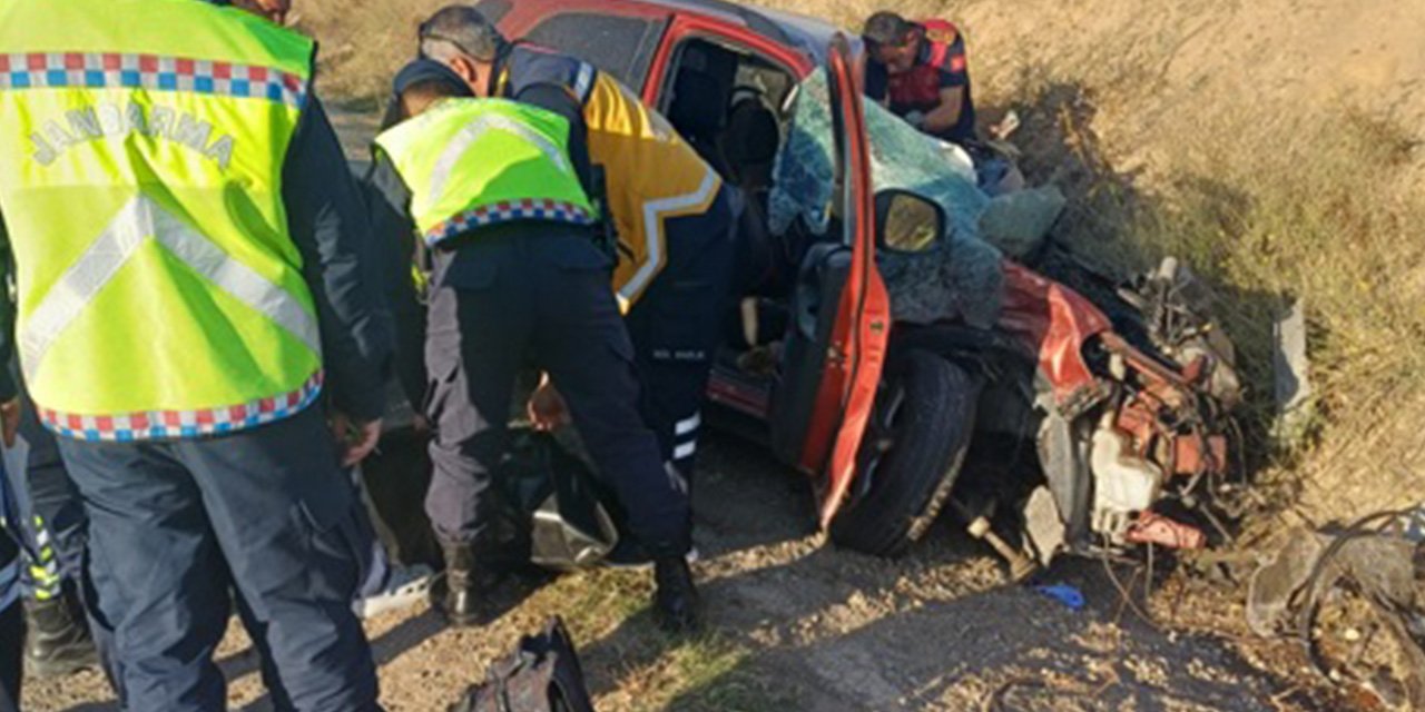 Kırşehir’de büyük kaza: Ölü ve yaralı var