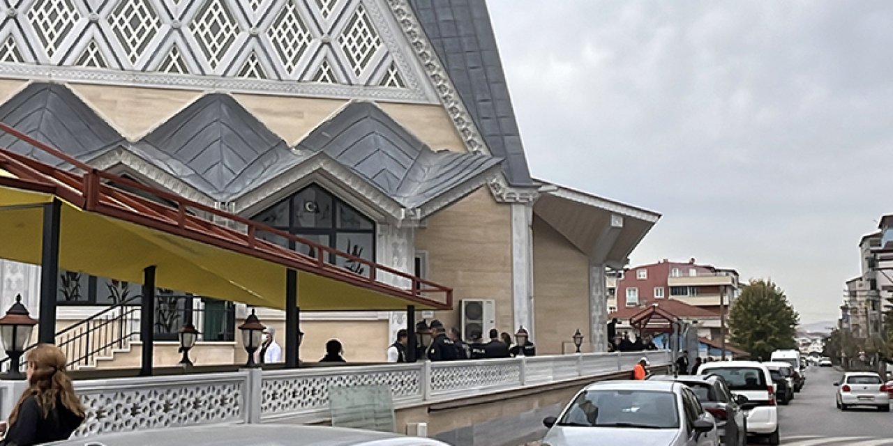 Kocaeli’de Atatürk için 12 ilçede mevlit okutuldu