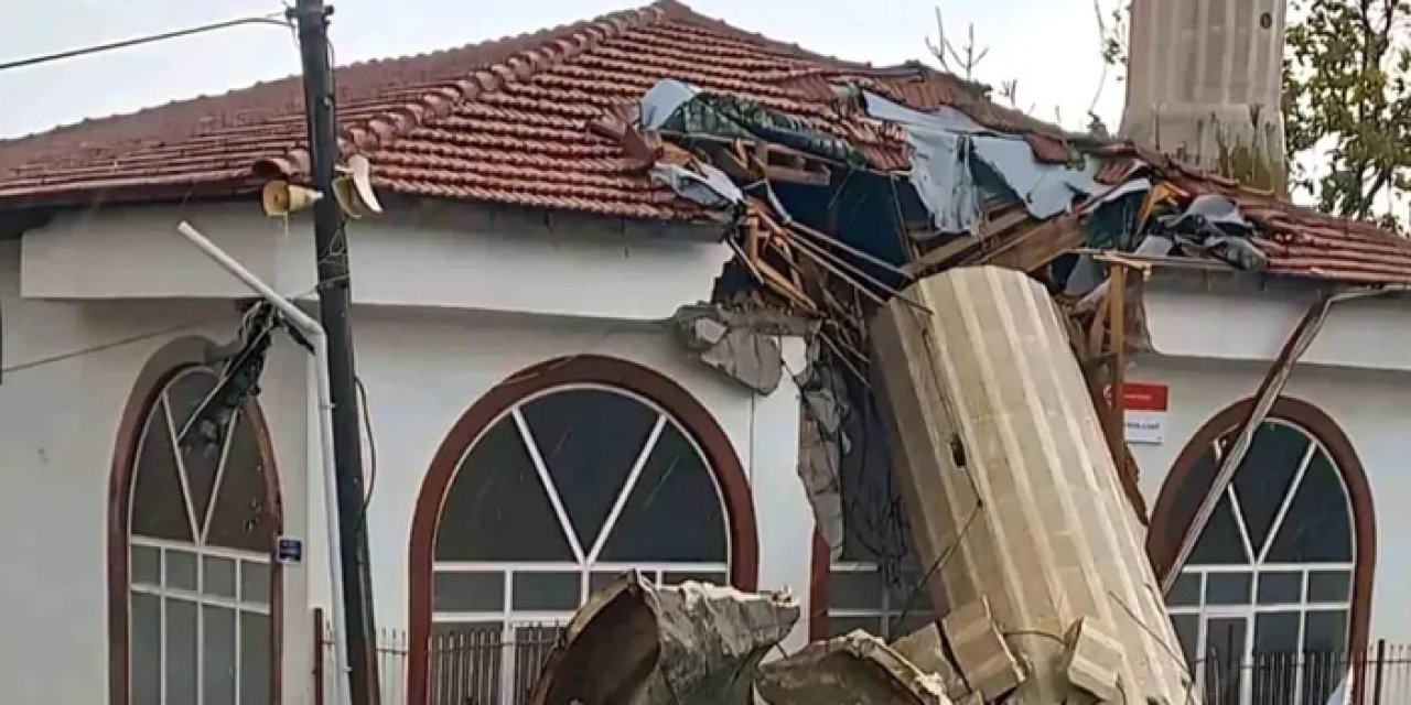 Ayaş’ta fırtına izleri siliniyor: Minare yeniden yükseliyor