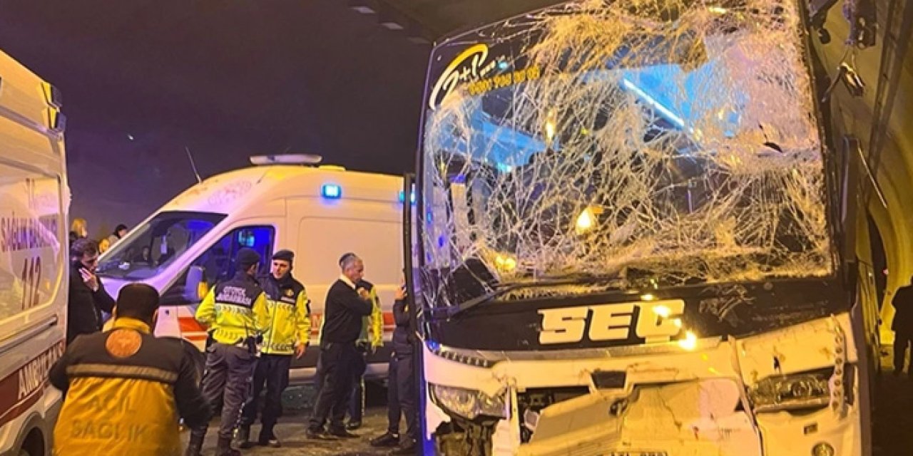 Osmaniye-Gaziantep otoyolunda meydana gelen kazada 5 kişi yaralandı