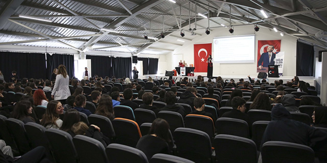 Ankara’da öğrencilere iş sağlığı ve ilk yardım farkındalık eğitimi verildi