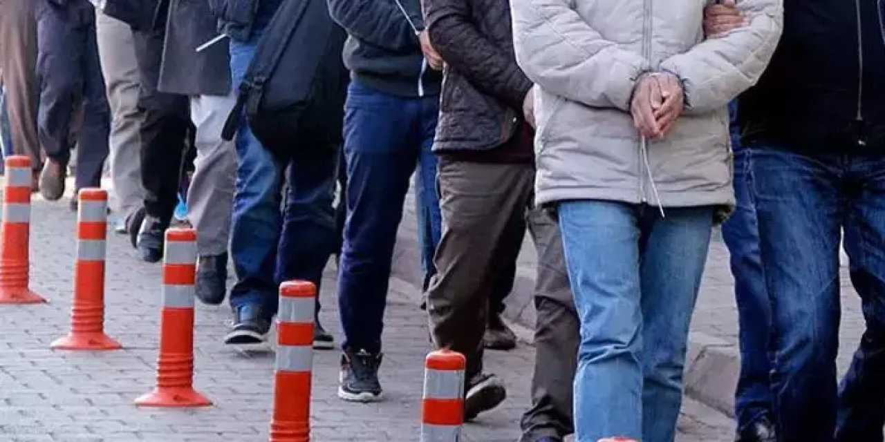 Kırklareli’nde 25 kaçak göçmen ile 6 FETÖ mensubu yakalandı