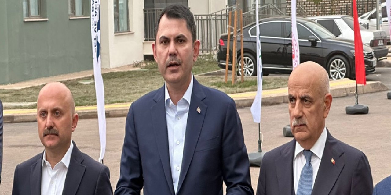 Bakan Kurum: Yolsuzluğa para buluyorlar ama deprem bölgesinde çakılı çivileri yok