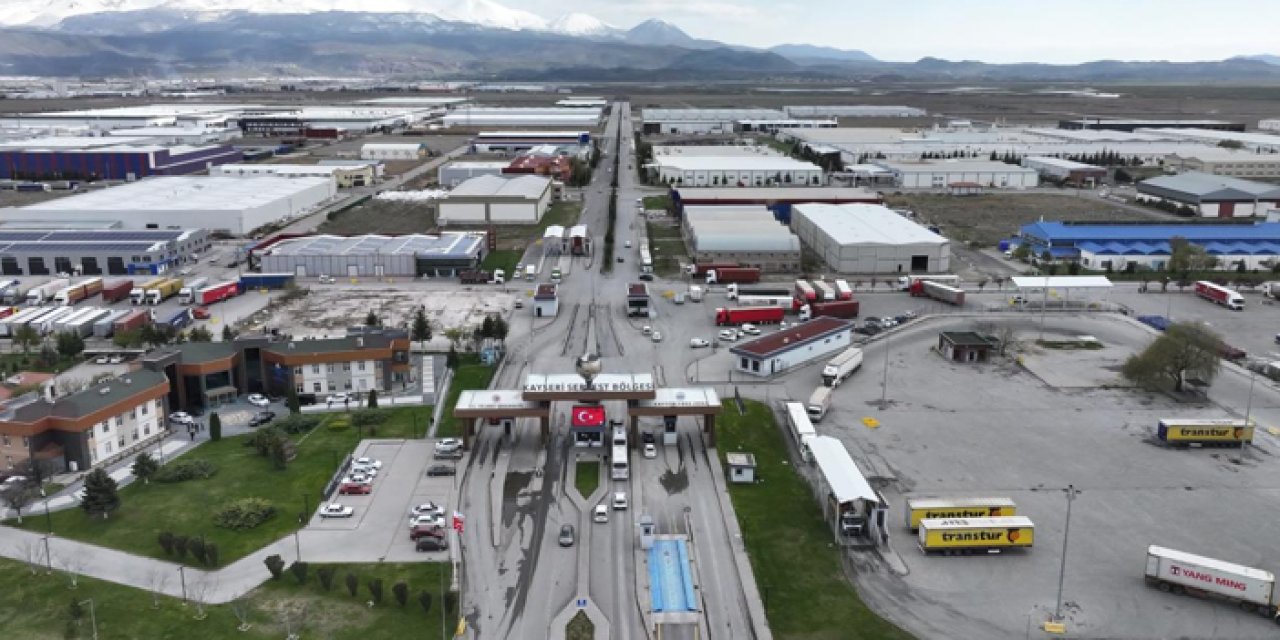 Serbest bölgelerde 10 aylık ticaretin yarıdan fazlası ihracattan sağlandı