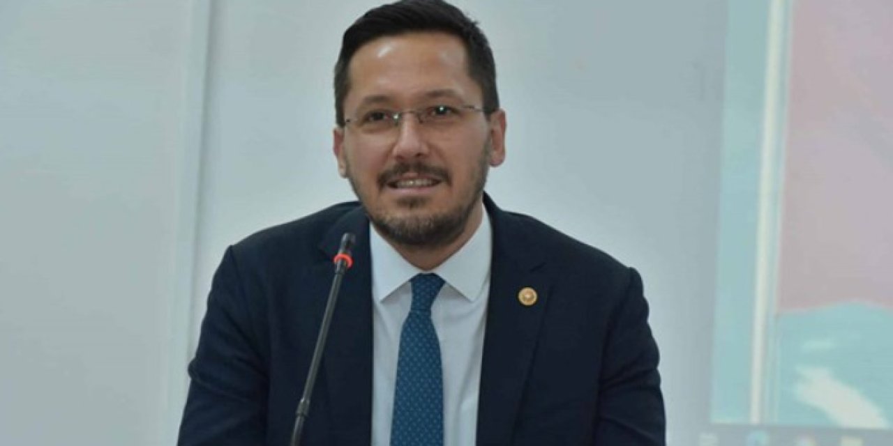 AK Parti Karaman Milletvekili Selman Oğuzhan Eser, trafik kazası geçirdi