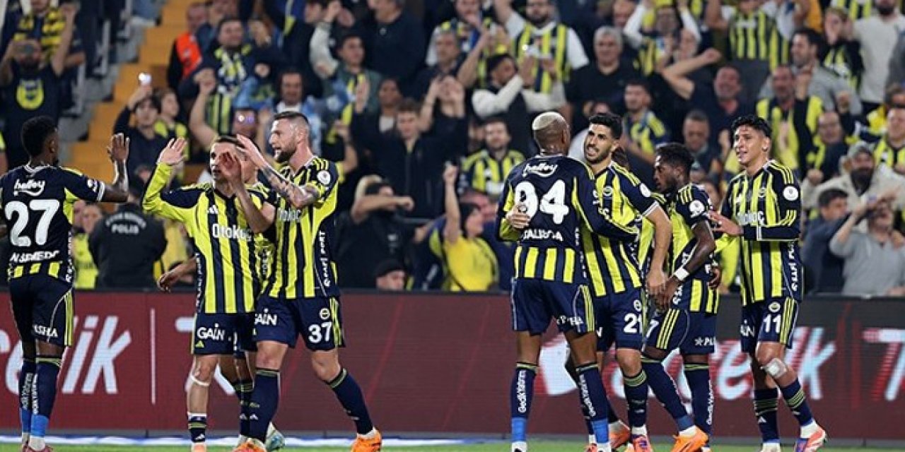 Fener’de flash karar: O yıldız geri mi geliyor?