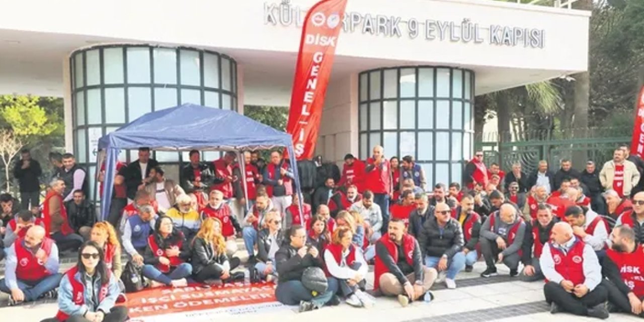 İzmir’de sosyal haklarını alamayan belediye işçileri Ankara yolunda