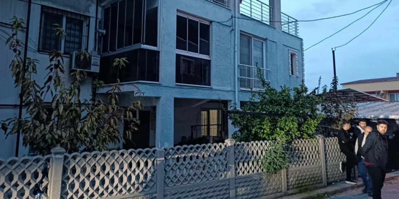 İzmir’de Baba Engelli Kızını Öldürüp İntihar Etti