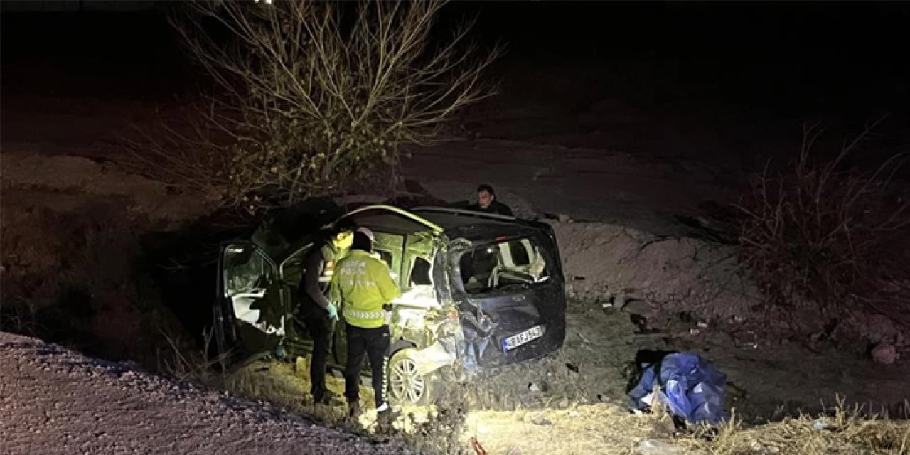 Konya’da araç şarampole devrildi, Sürücü hayatını kaybetti