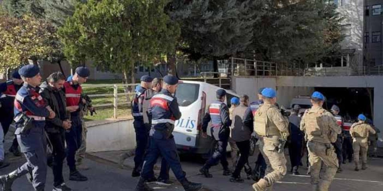 İŞİD’e finansman sağladığı iddia edilen 13 kişi gözaltında