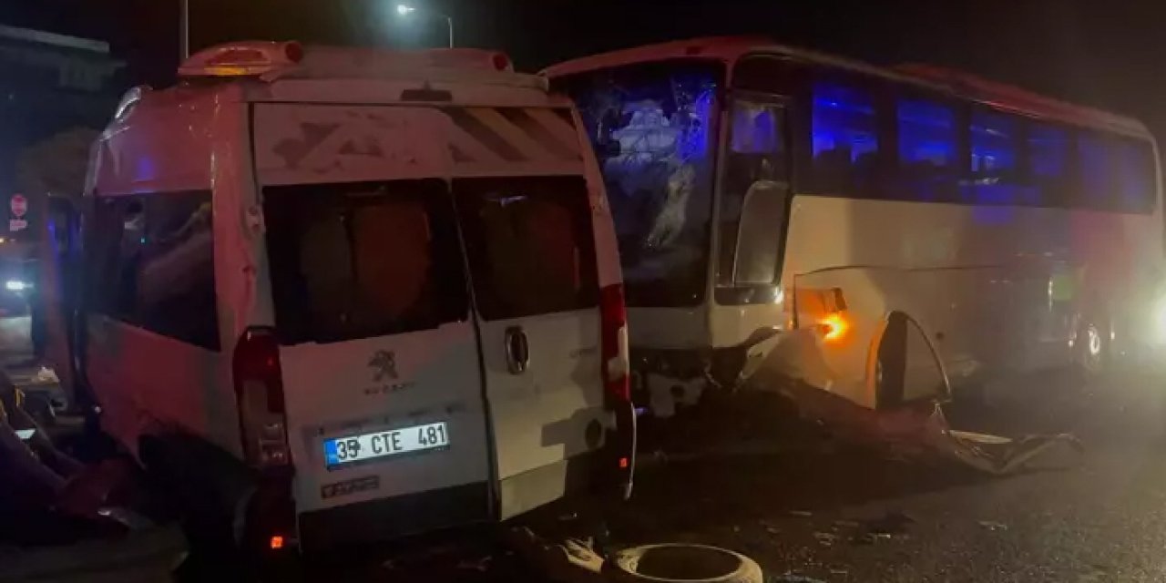 İzmir-Ankara yolunda iki servis aracı çarpıştı: Çok sayıda yaralı var