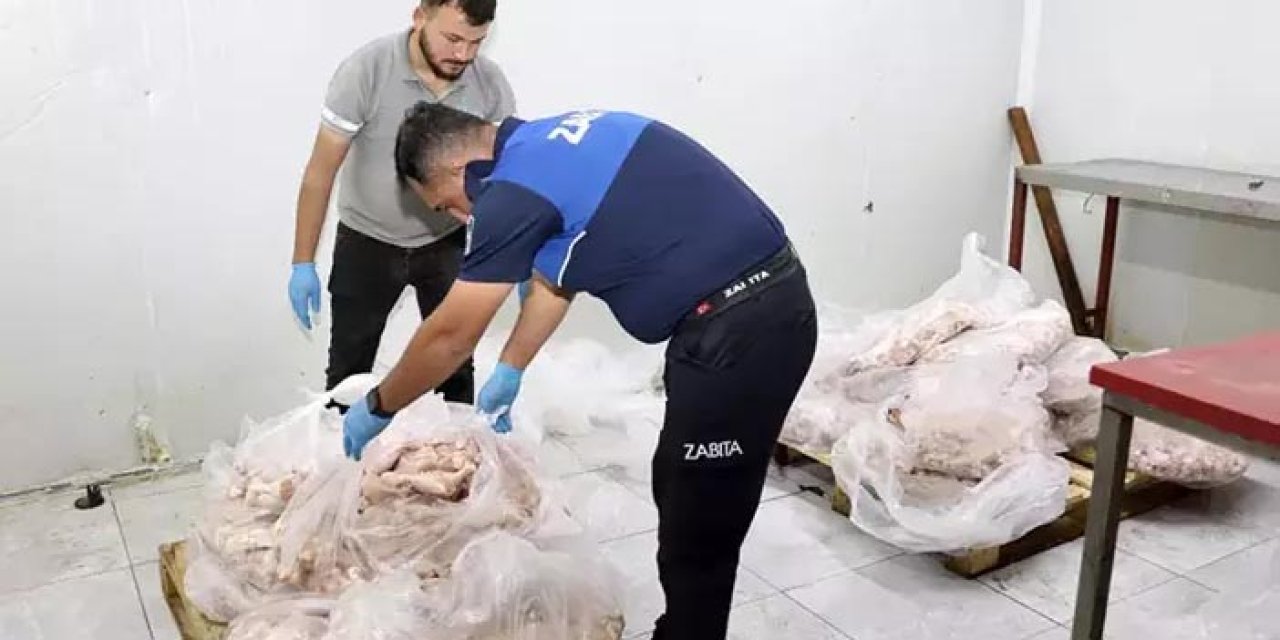 Antalya’da gıda alarmı: 25 ton tavuk ürünü imha edildi