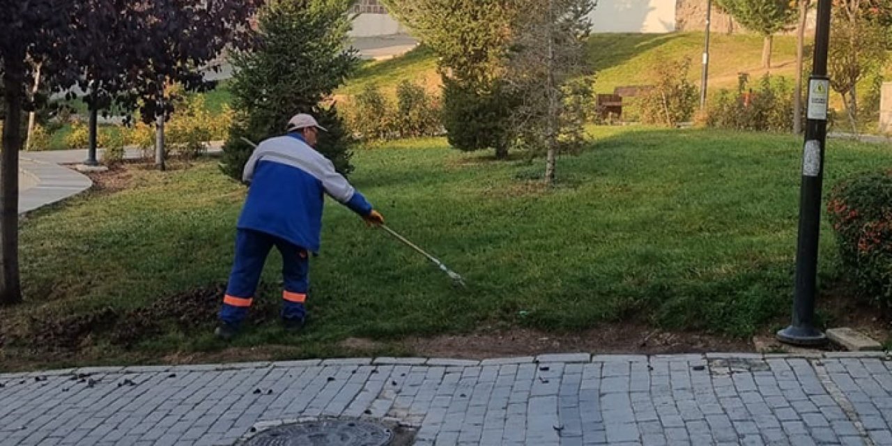 Hamamönü’nde temizlik ve bakım çalışmalarını sürüyor