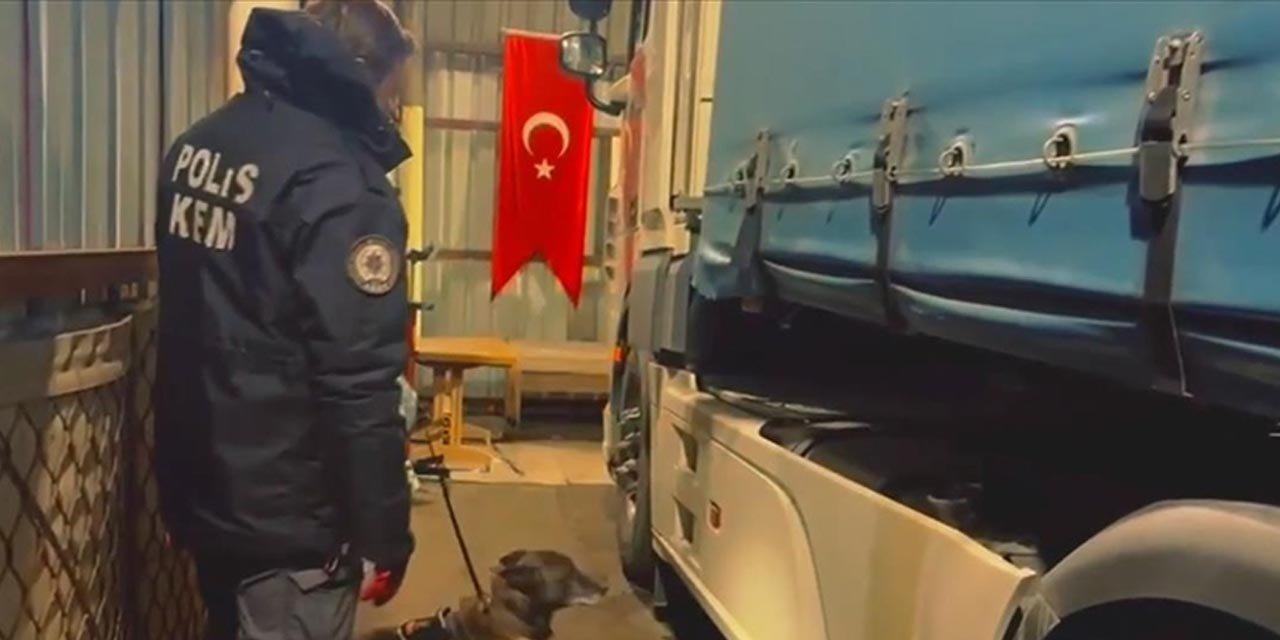 Mersin ve Erzurum’da 447,5 kilogram uyuşturucu ele geçirildi