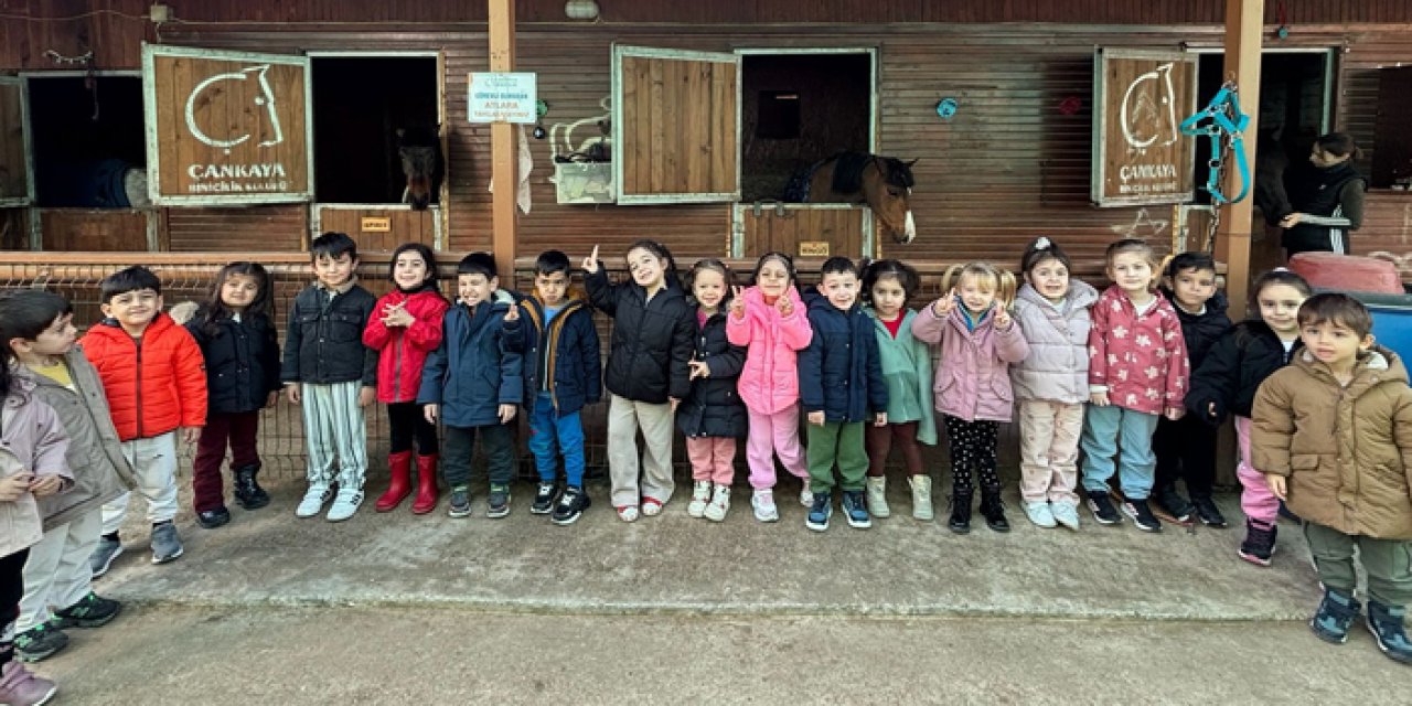 Çankaya’da minikler Pony Park’ta eğlendi