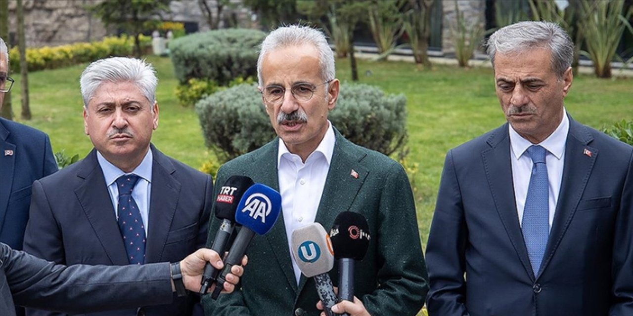 Bakan Uraloğlu: “KAIROS ve VIRAT gemileri ilk uygun limanlara çekilecek”