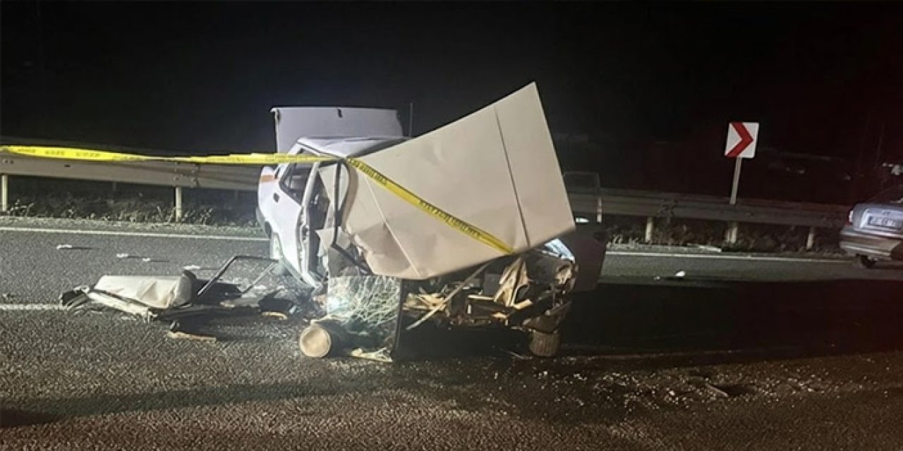 Çankırı’da Otomobil TIR’a Çarptı: 1 Ölü, 1 Yaralı