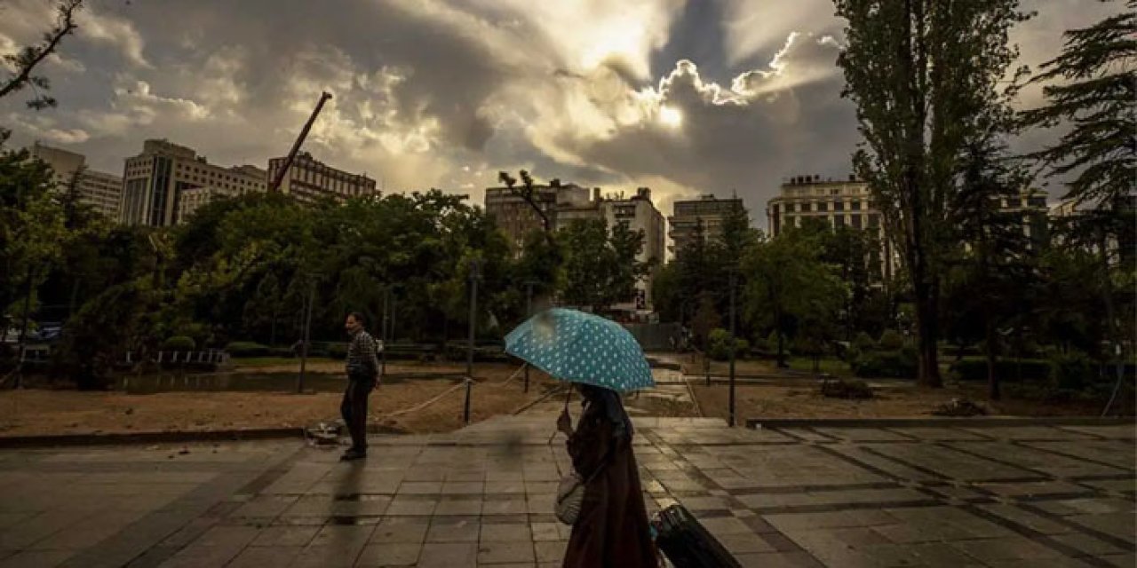 Yağmur geri dönüyor: Ankara’da bugün saat saat hava durumu nasıl olacak?