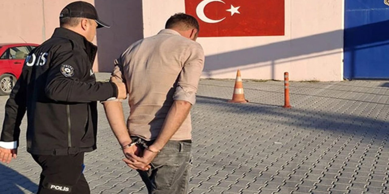 İzmir’de olaylı gece: Şikayetçi olmasın diye polis aracına saldırdılar