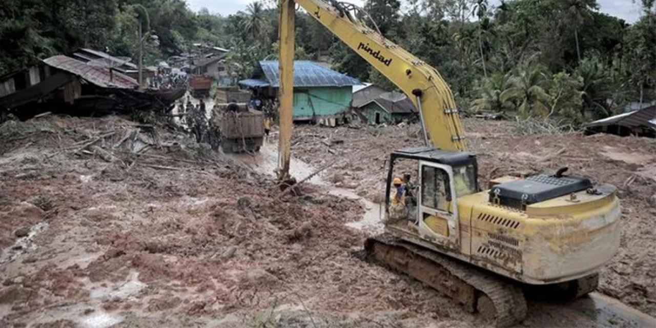 Felaketin bilançosu artıyor: Ölü sayısı 442 oldu!